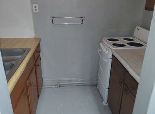 406 E Gilbert St APT 2, Muncie, IN 47305