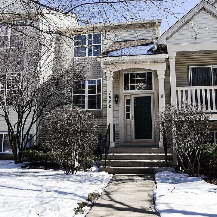 1st image of 1542 Sauganash Ct #1542