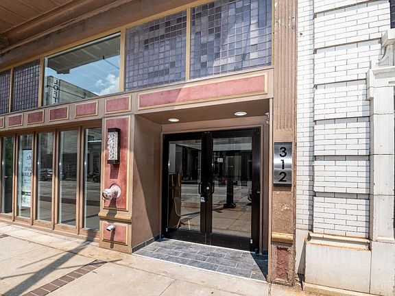 2nd image of 312 W 4th St #304