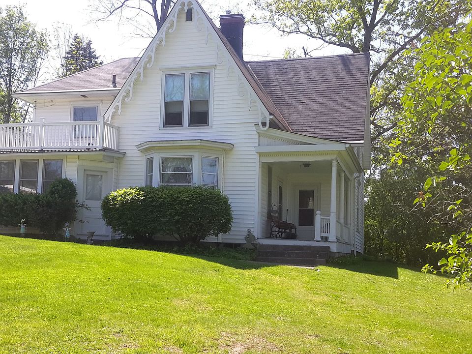 1st image of 42 Shady Ln