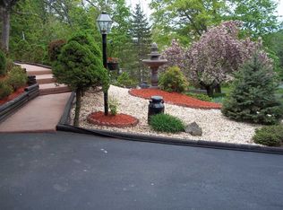 6 Chaucer Rd, Staatsburg, NY 12580