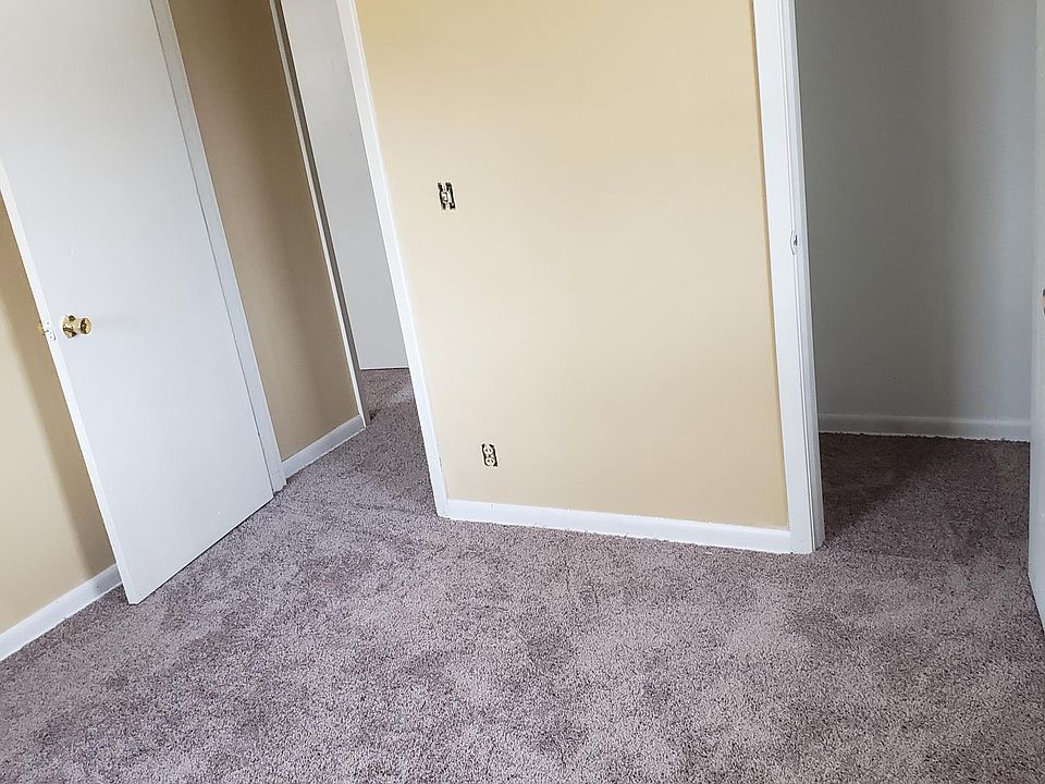 Bedroom 1 closet