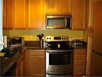5th image of 2180 NE 67th St APT 724