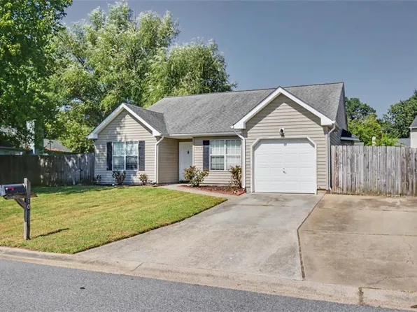 202 Millwheel Ct, Suffolk, VA 23434