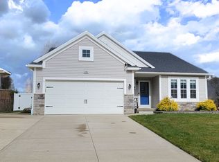 3116 Stratford Ln, Flushing, MI 48433