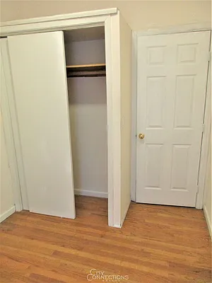 Rented by City Connections Realty | media 19