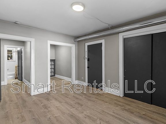 2nd image of 5618 S Grand Blvd APT 9