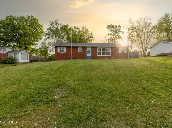 5601 Stoneleigh Rd, Knoxville, TN 37912