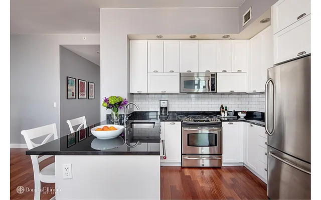 Rented by Douglas Elliman | media 35