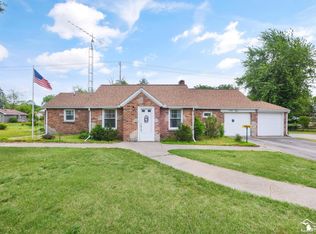 7408 Monroe Rd, Lambertville, MI 48144