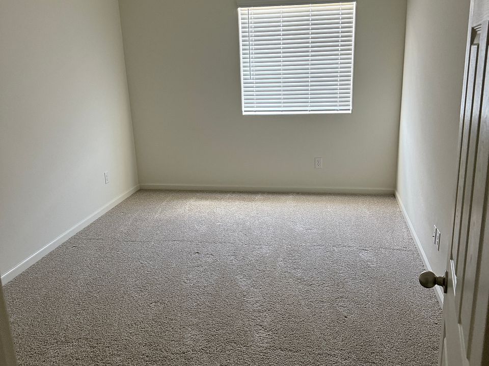1st image of 2334 N Zinfandel Dr
