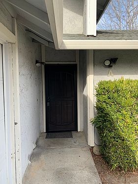 3rd image of 1549A 17th Ave