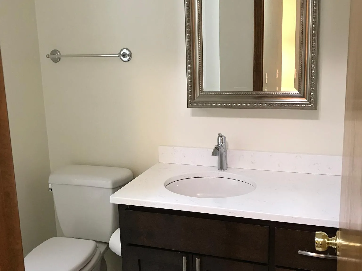 3 bed, 1234 sqft, $1,700 — Photo 2