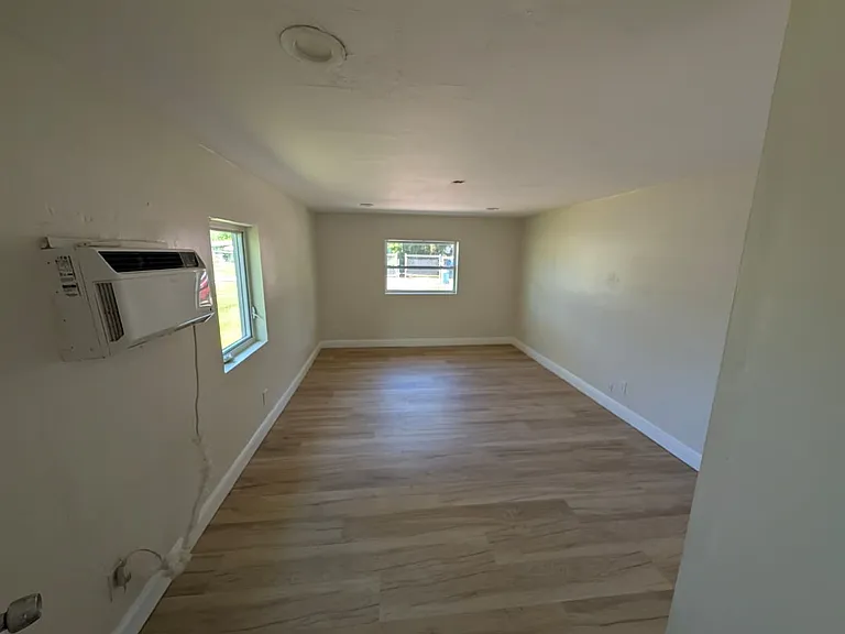 180 Penn Way — Photo 18
