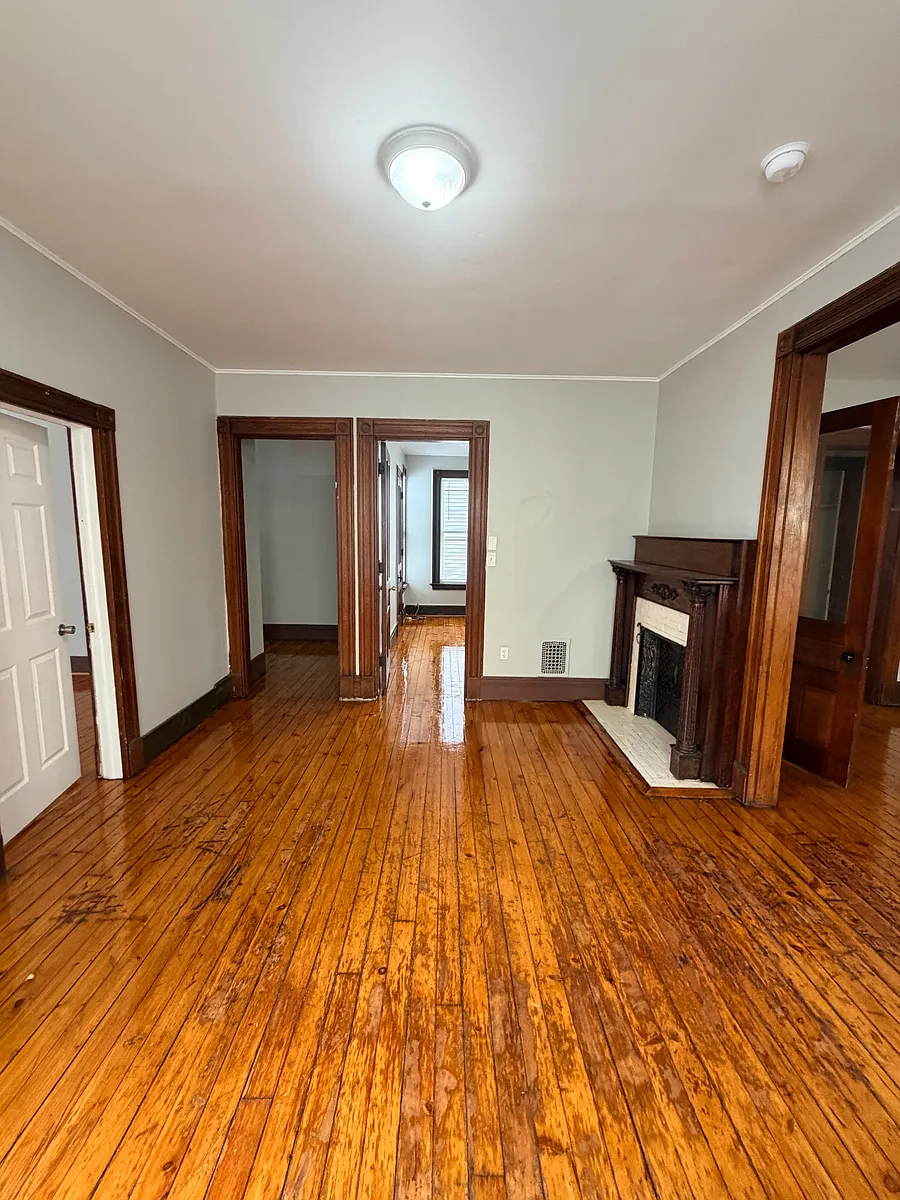 Building Photo - 331 Edgewood Ave #A