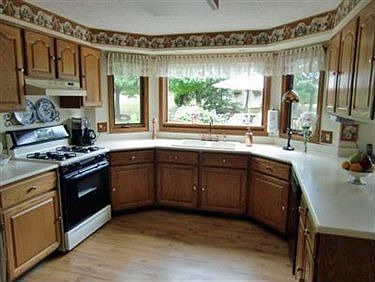 4th image of 2757 Hartwood Cir