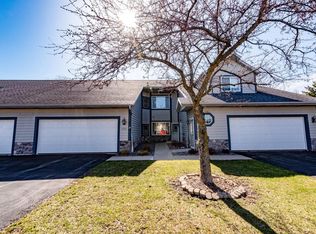 5363 S Hidden Dr, Greenfield, WI 53221
