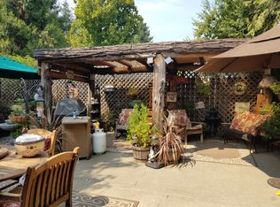 1060 Sanford Ranch Rd, Ukiah, CA 95482