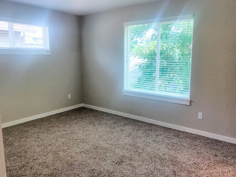 5518 SE 61st Ave — Photo 7