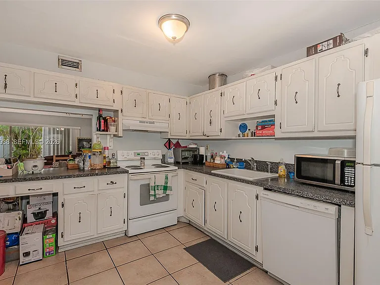 6768 SW 39th Ct #78 — Photo 11