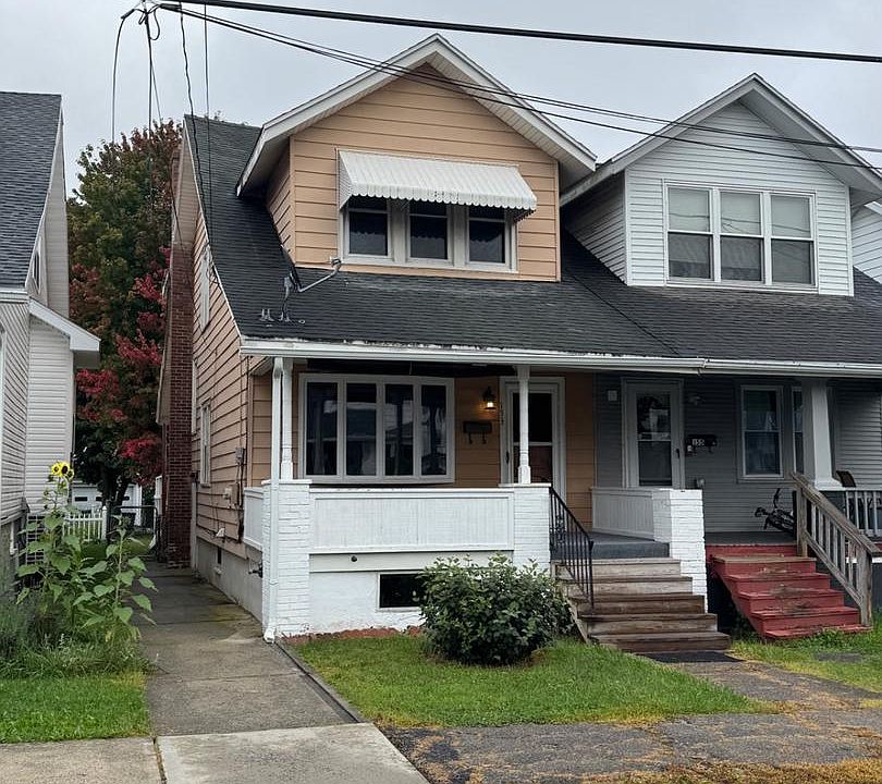 1st image of 153 S 3rd St