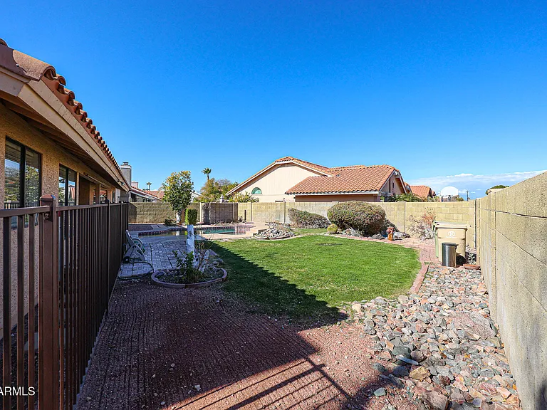 6910 W Kimberly Way — Photo 43