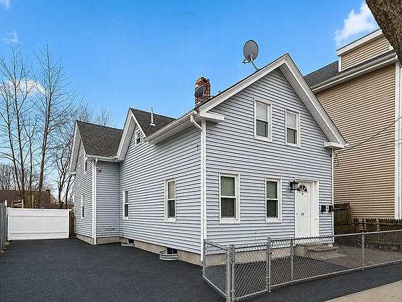 2nd image of 69 Mowry St #2