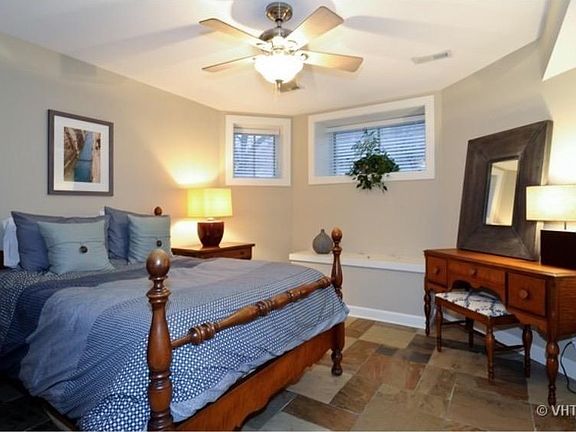 3rd image of 4431 N Maplewood Ave