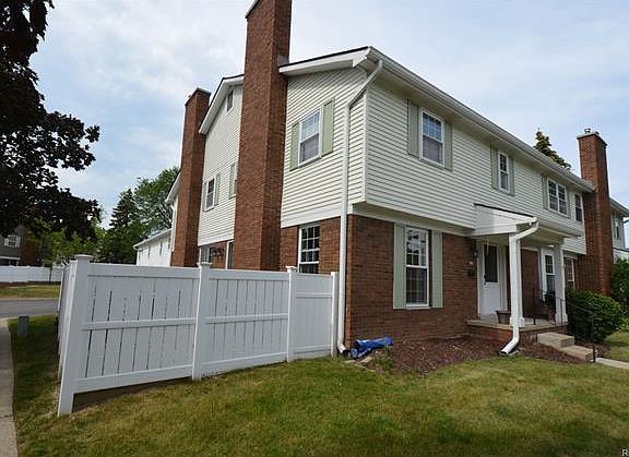 2nd image of 20900 Glen Haven Cir W #281