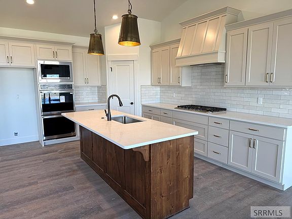 3rd image of 1726 Twilight Rd