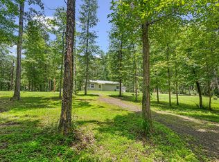 321 Apache Dr, Hemphill, TX 75948