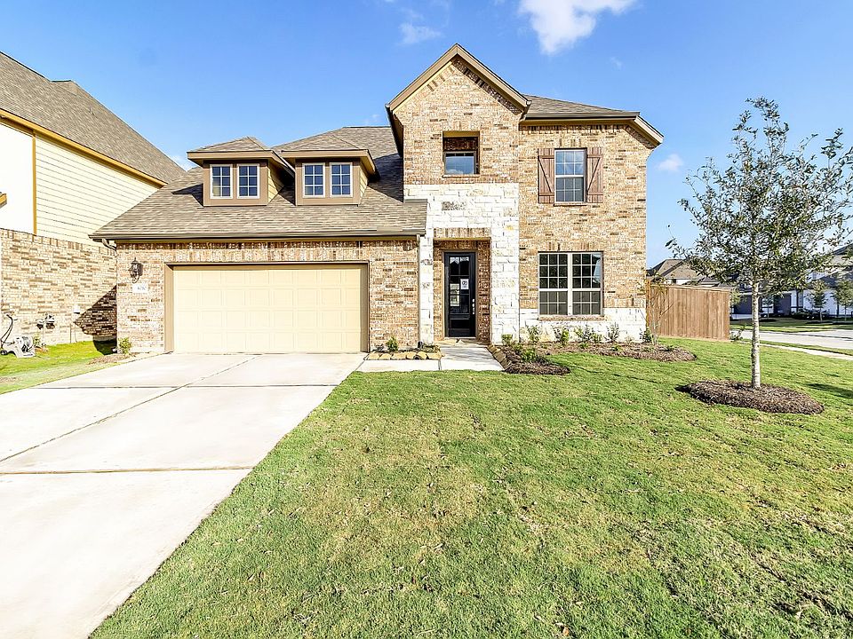 Welcome home to 4010 Martin Ridge Drive