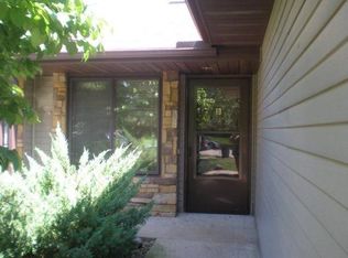 1110 Grandview Ave APT B, Tomah, WI 54660