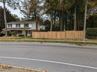 462 Hazel St, Waterloo, ON N2L3N9
