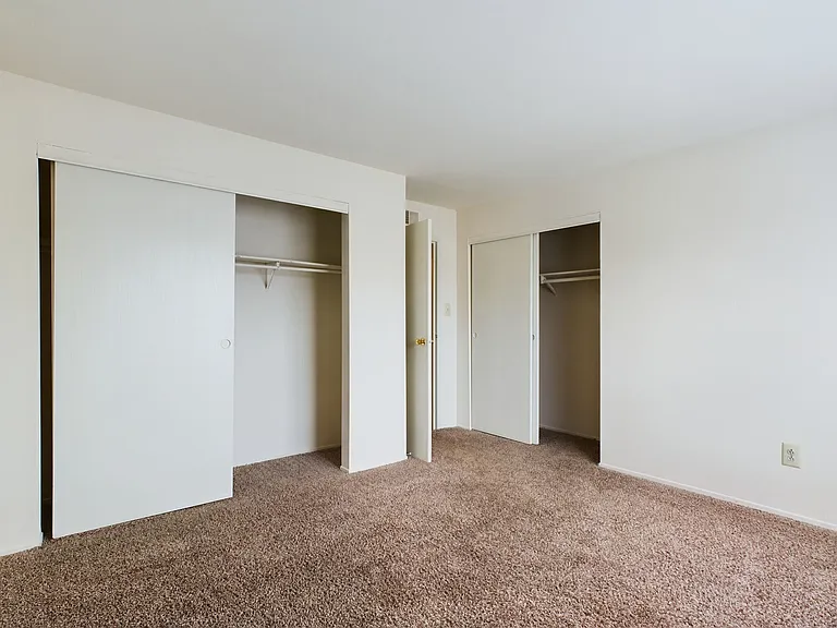 Stoney Brooke Apartments — Photo 43