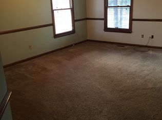 2958 Peacock St, Hope Mills, NC 28348