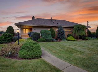 4329 Reece Dr, Pittsburgh, PA 15227