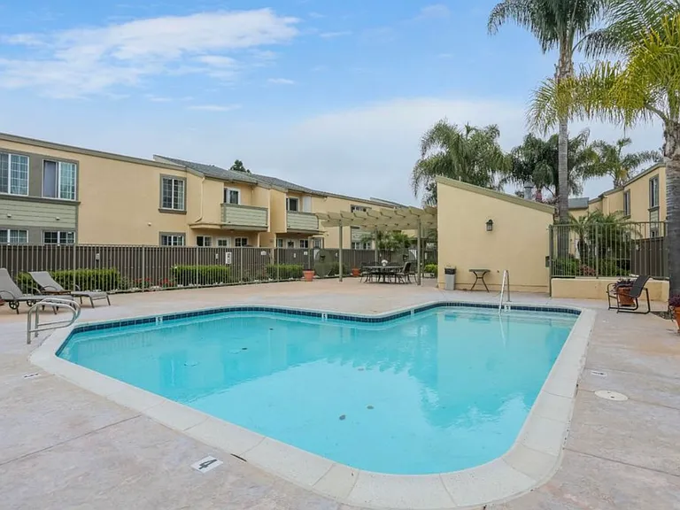 5252 Balboa Arms Dr #177 — Photo 20