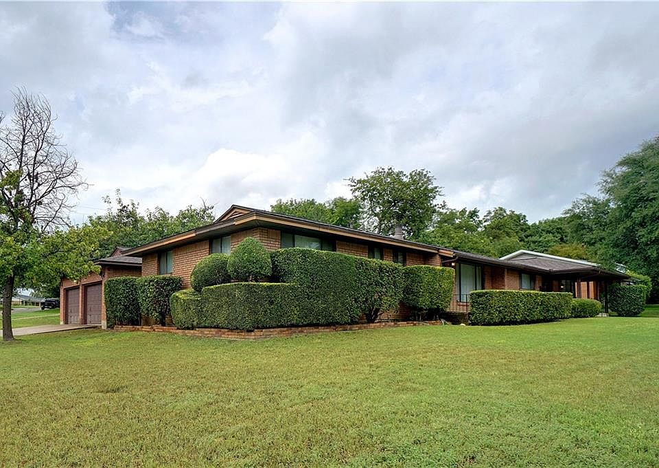 1st image of 3108 Cortez Dr