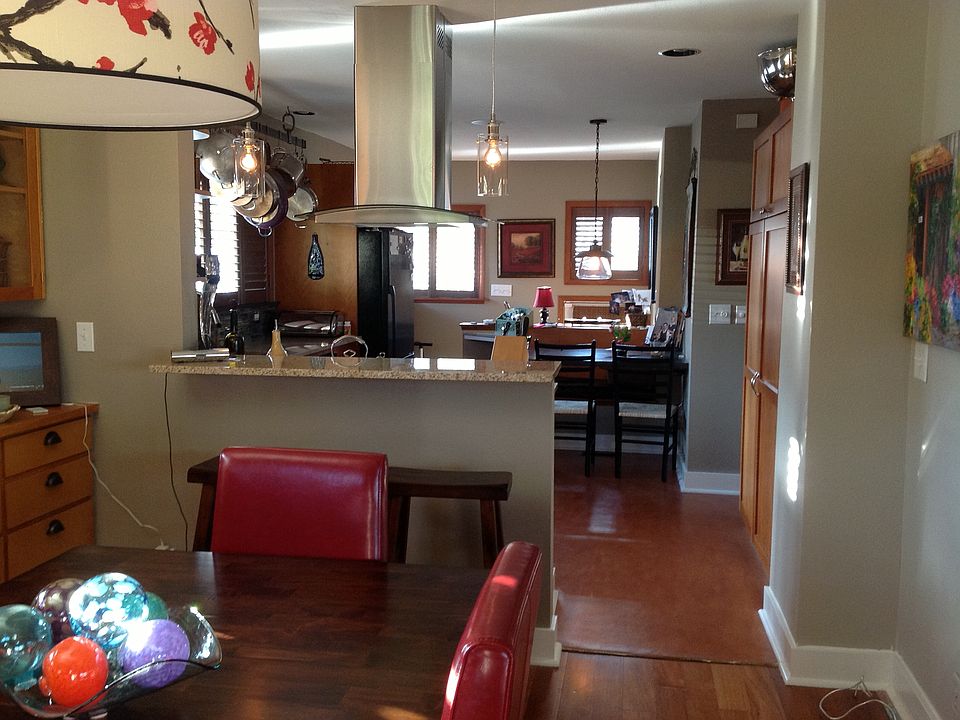 2nd image of 4417 SW Dawson St