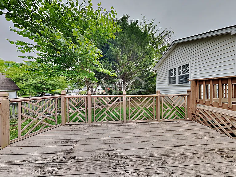 12012 Evergreen Hollow Dr — Photo 19