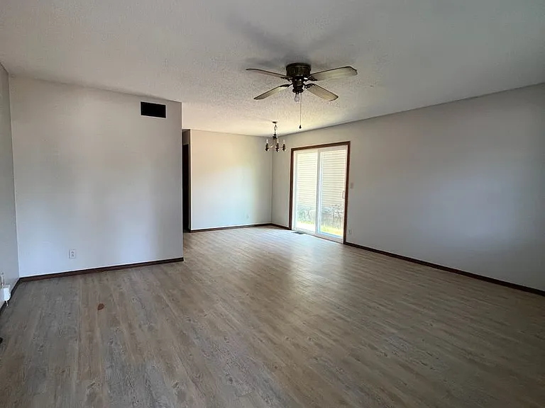 2367 W Farm Road 164 — Photo 3