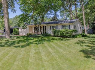 5975 Paramus, Clarkston, MI 48346