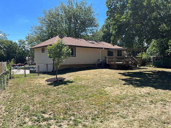 3rd image of 6704 S 139th Avenue Cir