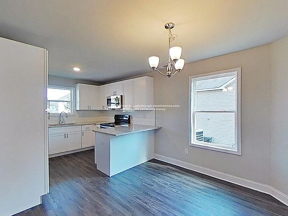 3rd image of 25 Ludie Ln