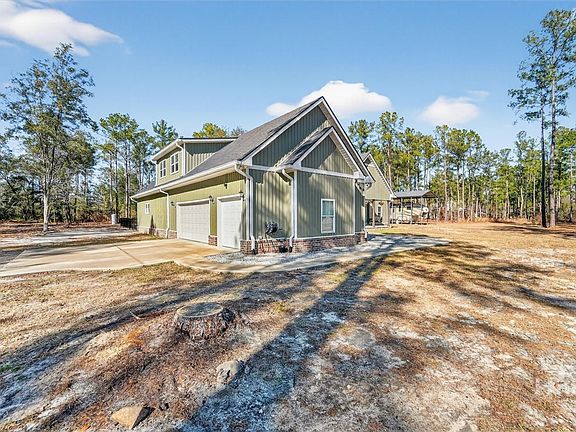 3rd image of 323 Edgewood Road