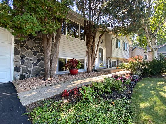 2nd image of 11311 W River Hills Dr
