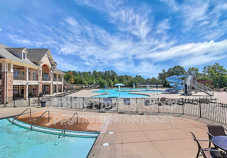 16436 Palisades Commons Dr — Photo 52