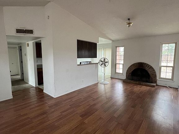 3rd image of 5517 Calle Cumbre NW
