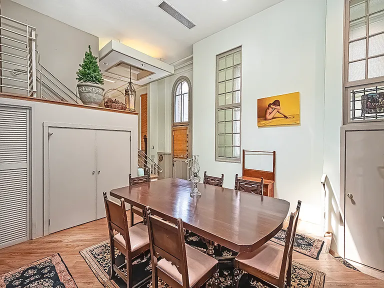 900 Bingham St — Photo 4